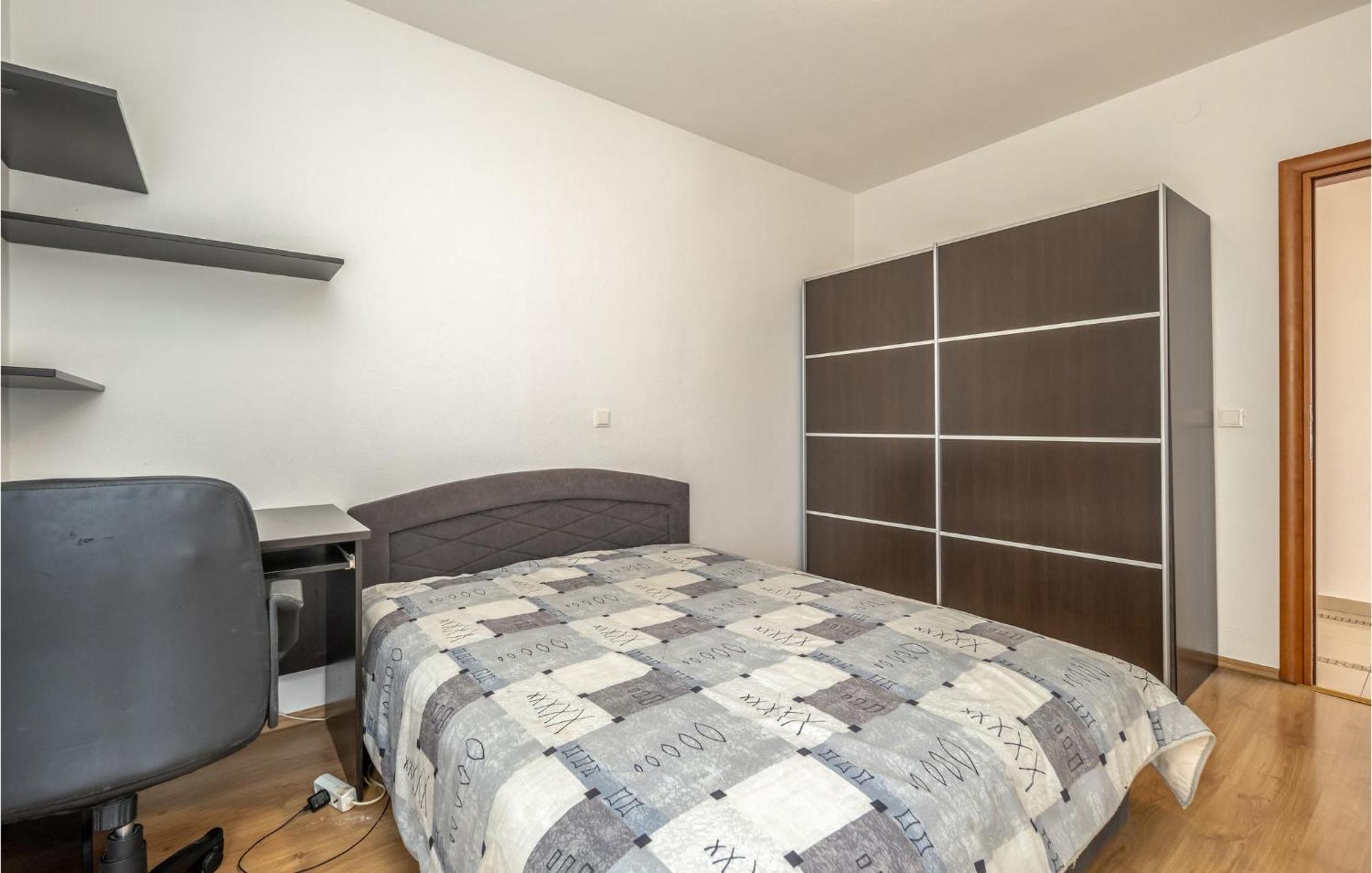 Nice Apartment In Crikvenica With House Sea View Exterior foto