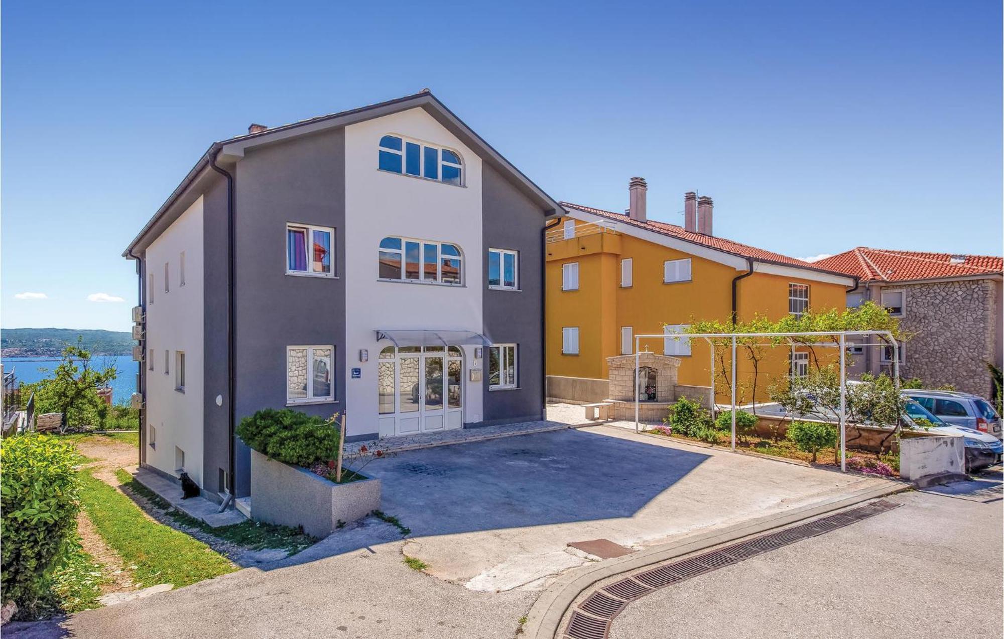 Nice Apartment In Crikvenica With House Sea View Exterior foto