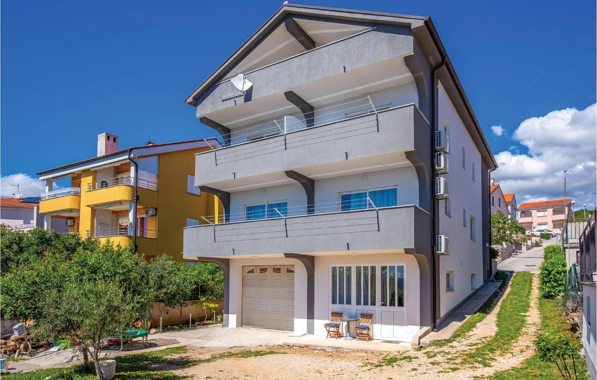 Nice Apartment In Crikvenica With House Sea View Exterior foto